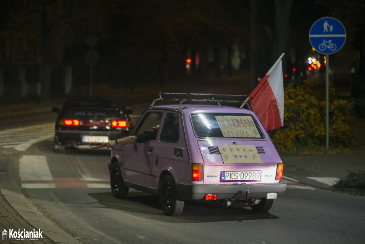 Samochodowy Strajk Kobiet w Kościanie [ZDJĘCIA]