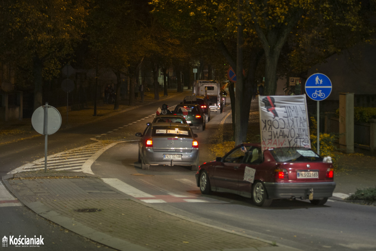 Samochodowy Strajk Kobiet w Kościanie [ZDJĘCIA]