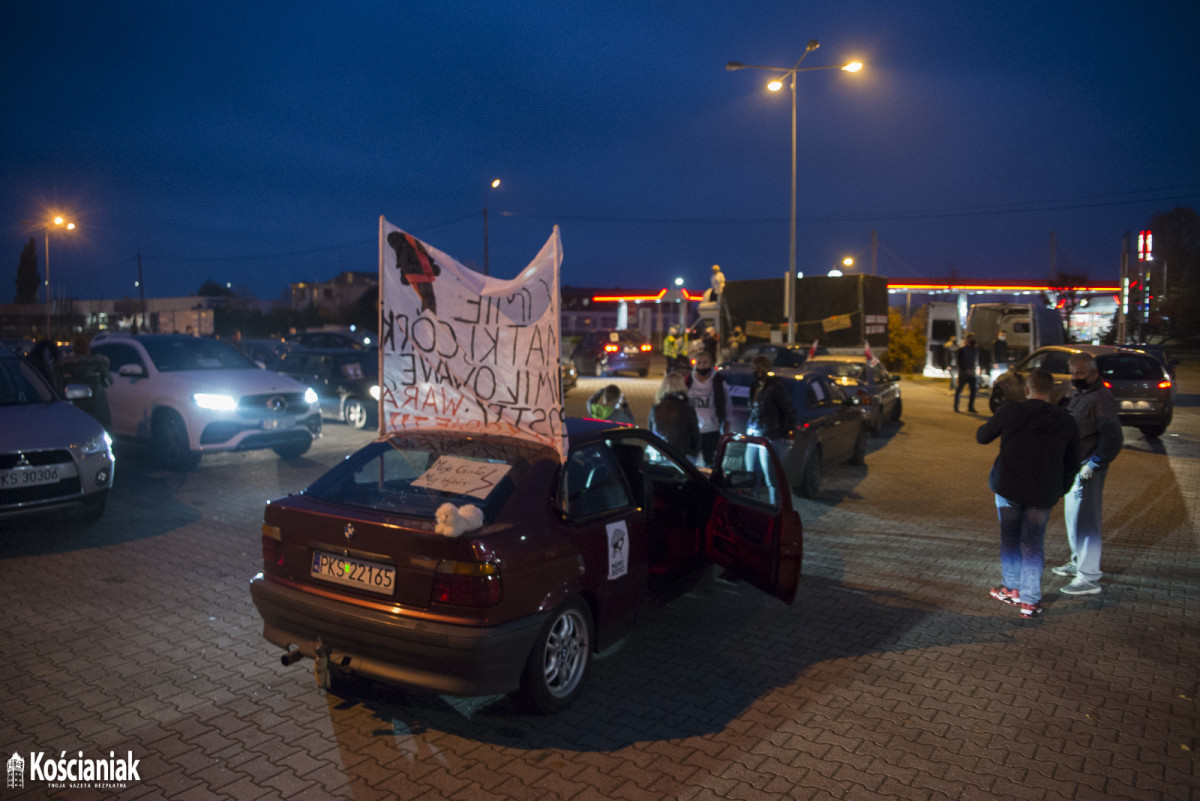 Samochodowy Strajk Kobiet w Kościanie [ZDJĘCIA]