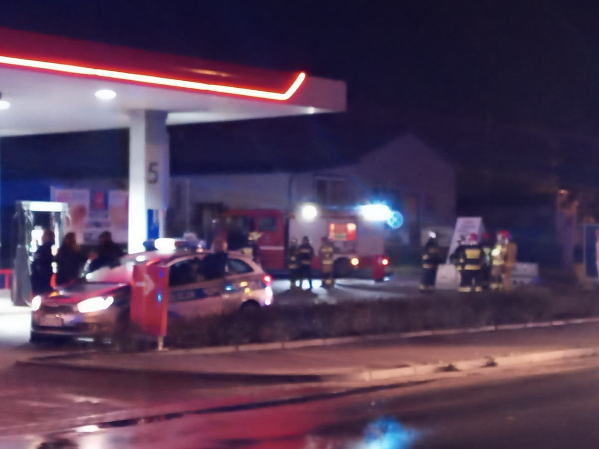 Wjechał w zbiorniki z gazem. Był pijany