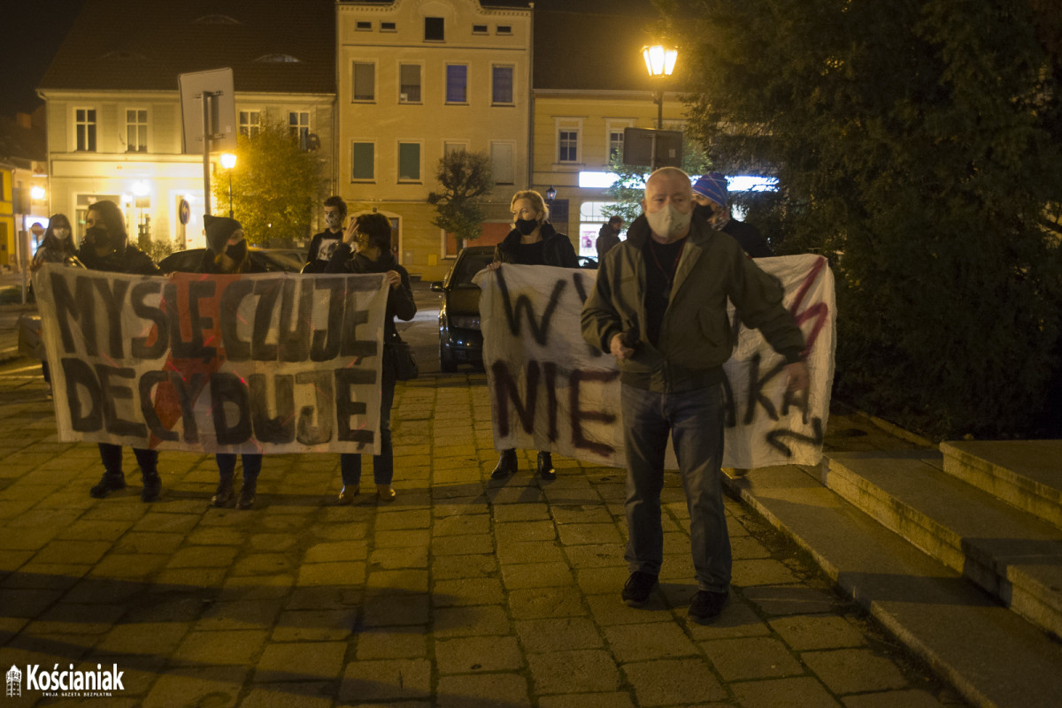 Kolejny Strajk Kobiet w Kościanie z blokadą ulic [ZDJĘCIA]