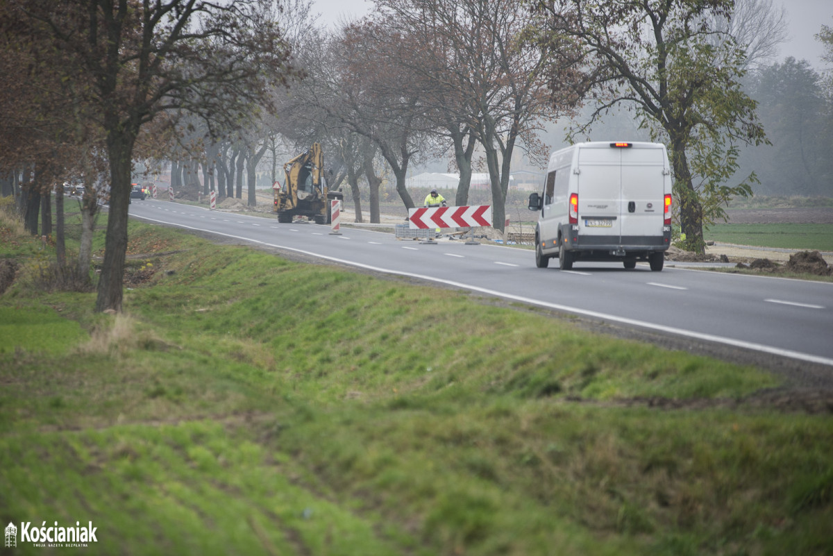 Trwa budowa ścieżki rowerowej z Racotu do Katarzynina [ZDJĘCIA]