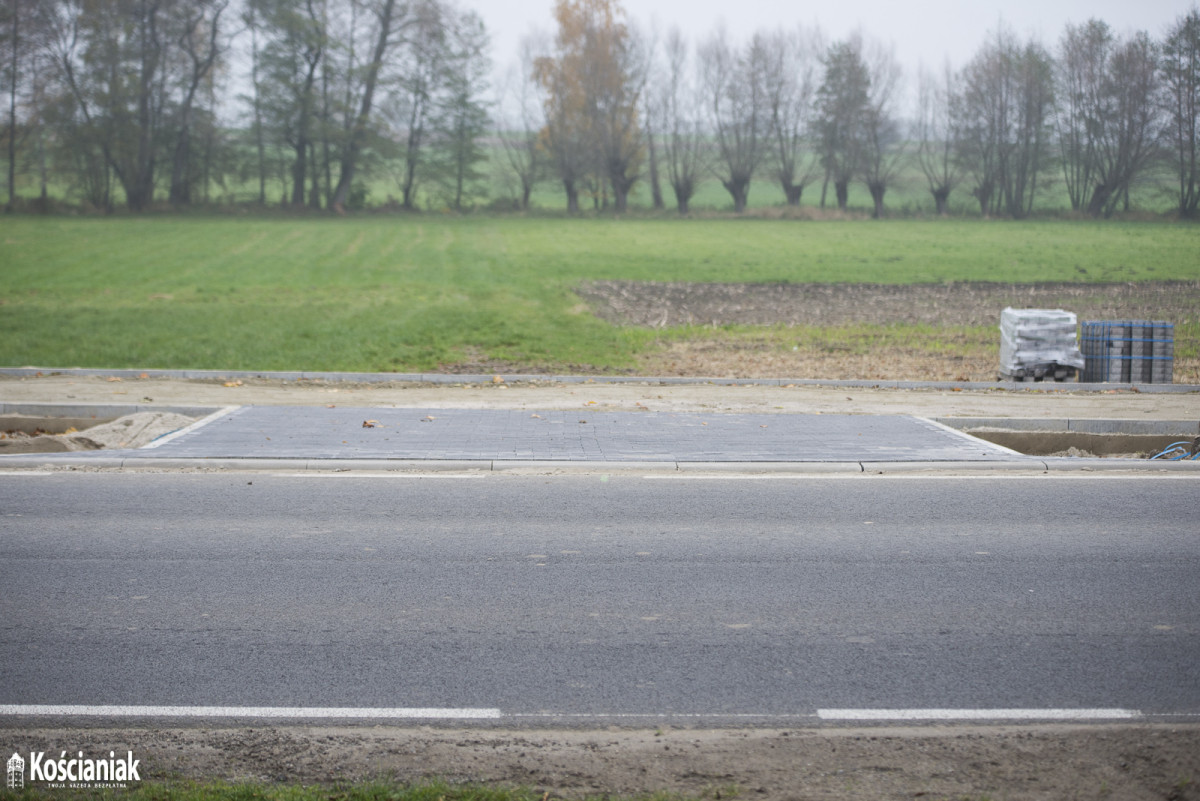 Trwa budowa ścieżki rowerowej z Racotu do Katarzynina [ZDJĘCIA]