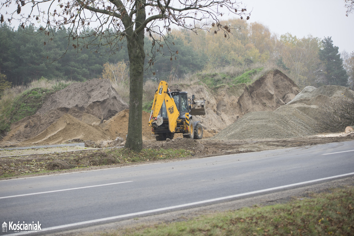 Trwa budowa ścieżki rowerowej z Racotu do Katarzynina [ZDJĘCIA]