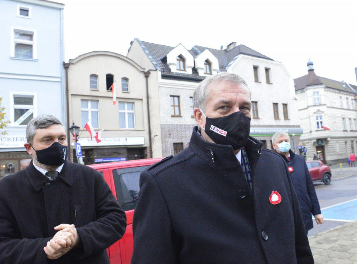 Delegacje złożyły wieńce w Święto Niepodległości [ZDJĘCIA]