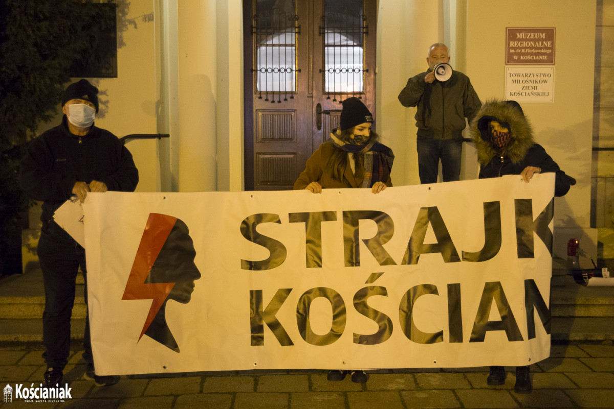 Kolejny Strajk Kobiet przeszedł ulicami Kościana [ZDJĘCIA]