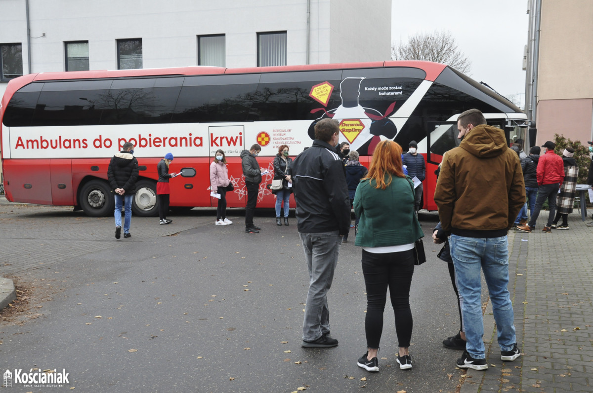 Zbiórka krwi pod strażnicą w Kościanie [ZDJĘCIA]
