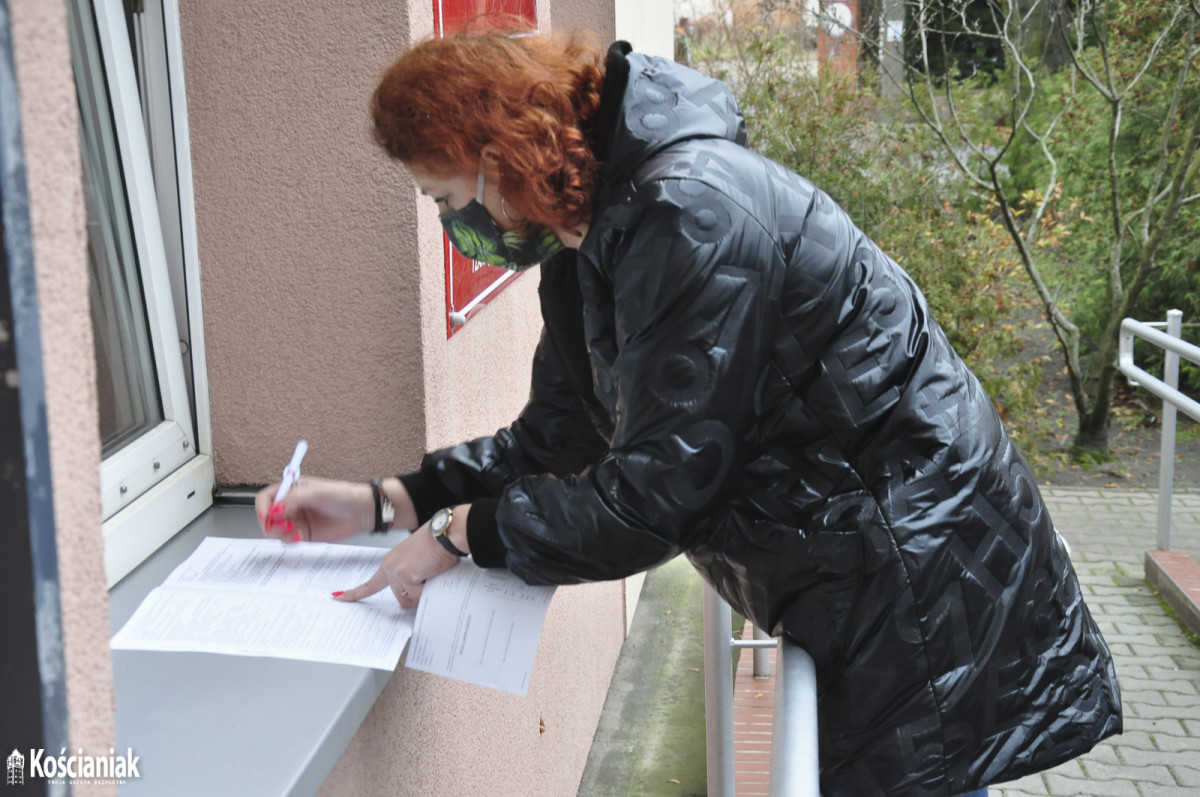 Zbiórka krwi pod strażnicą w Kościanie [ZDJĘCIA]