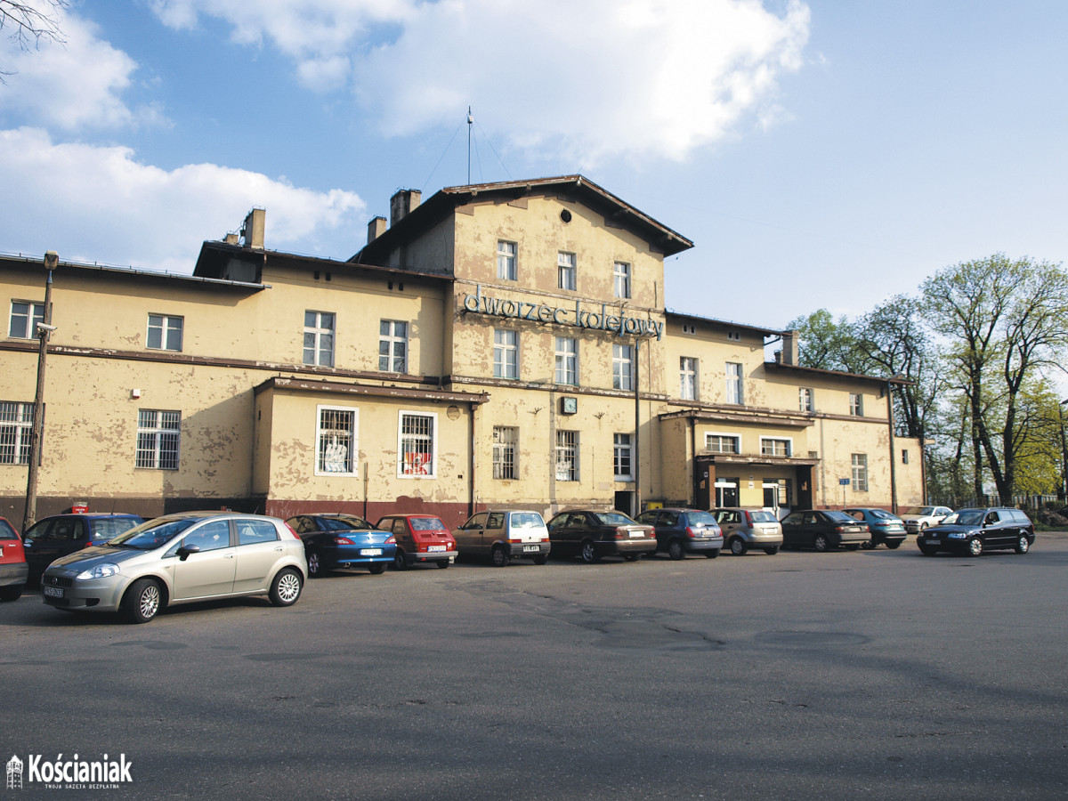 10 ostatnich lat w Kościanie. Zmienił się dworzec kolejowy [ZDJĘCIA]