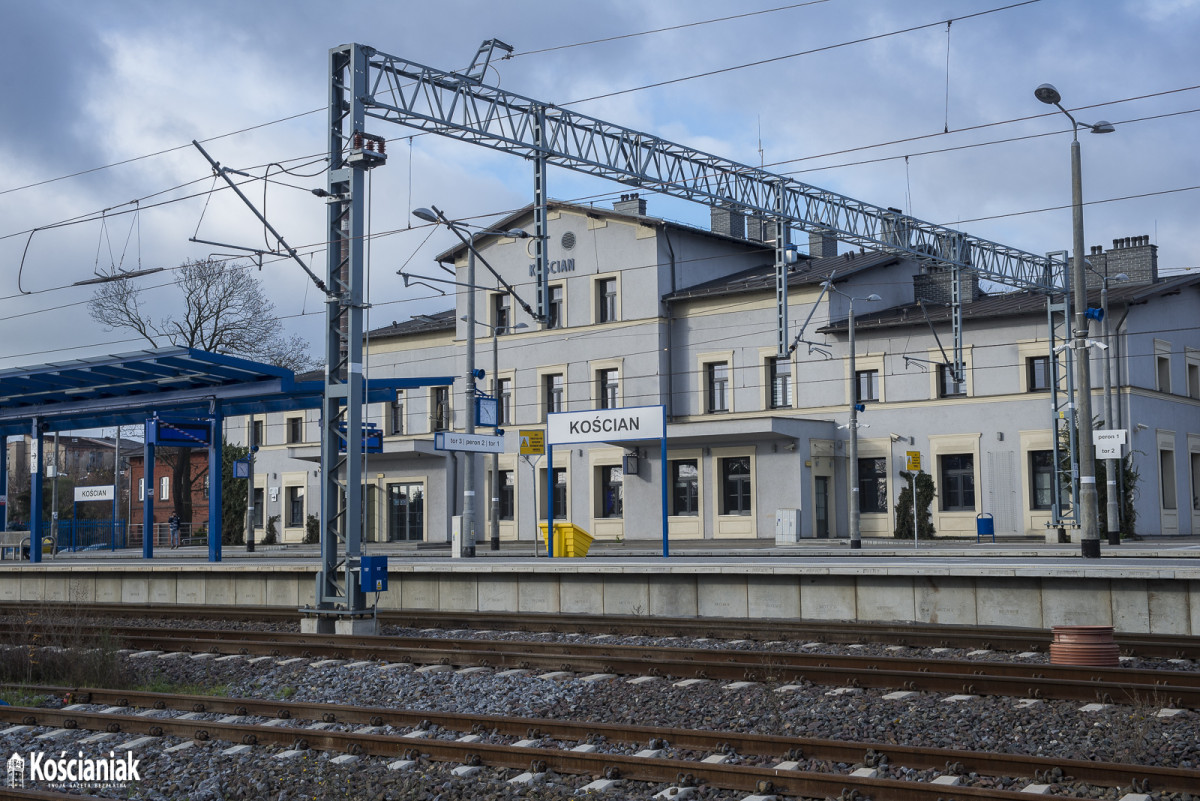10 ostatnich lat w Kościanie. Zmienił się dworzec kolejowy [ZDJĘCIA]