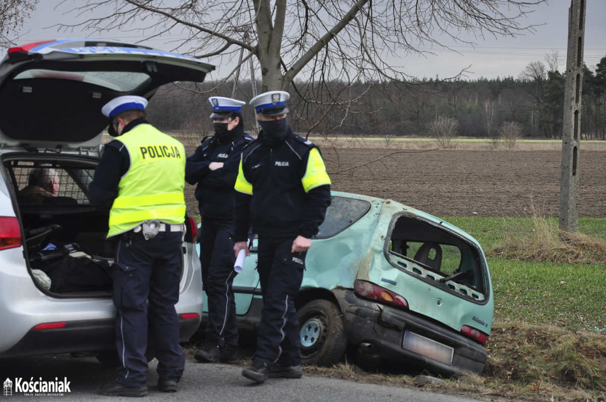 Pijany wjechał do rowu na drodze do Nowego Lubosza