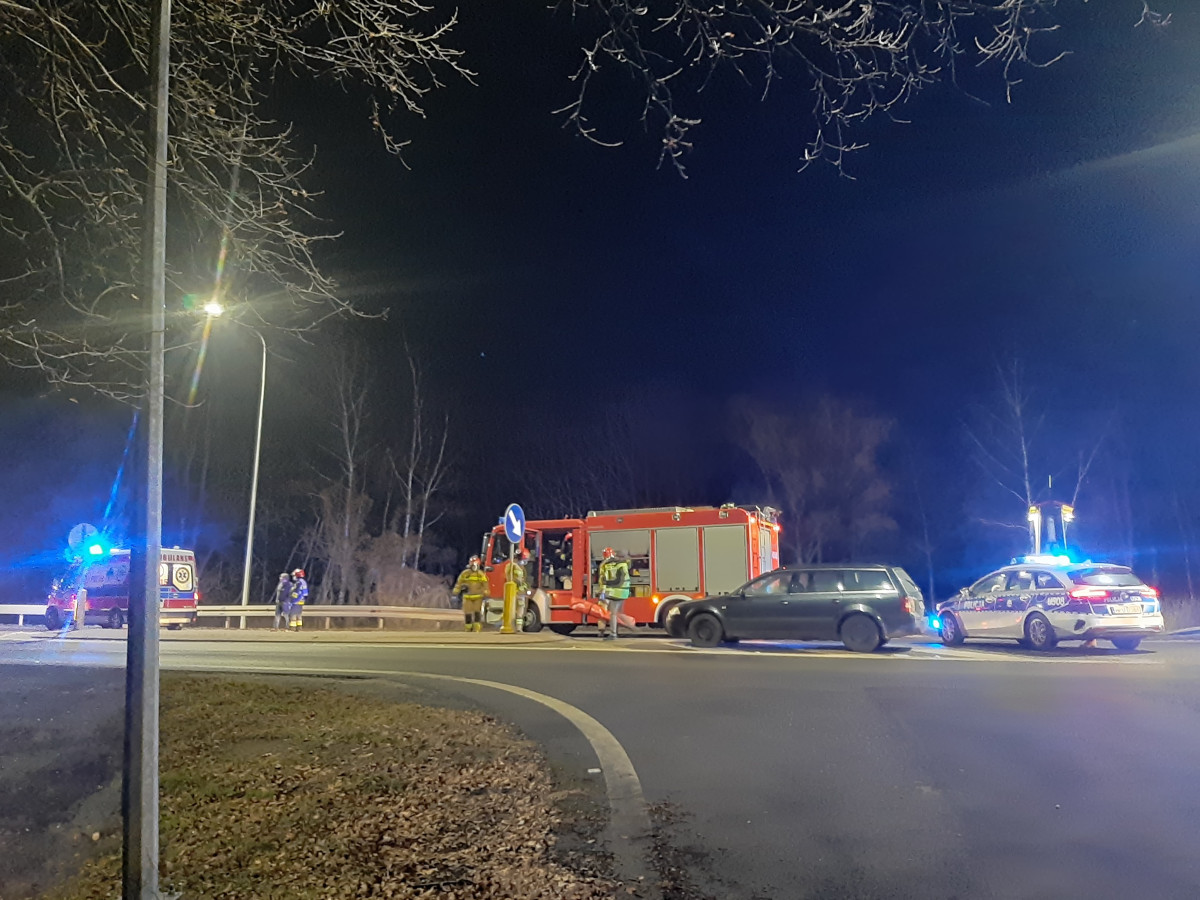 Potrącenie na obwodnicy Kościana. Pieszy był pijany [ZDJĘCIA]