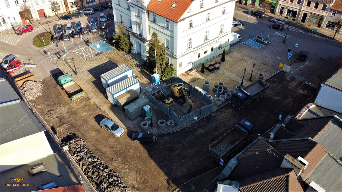 Postępy prac na Rynku i ulicy Wrocławskiej [ZDJĘCIA]