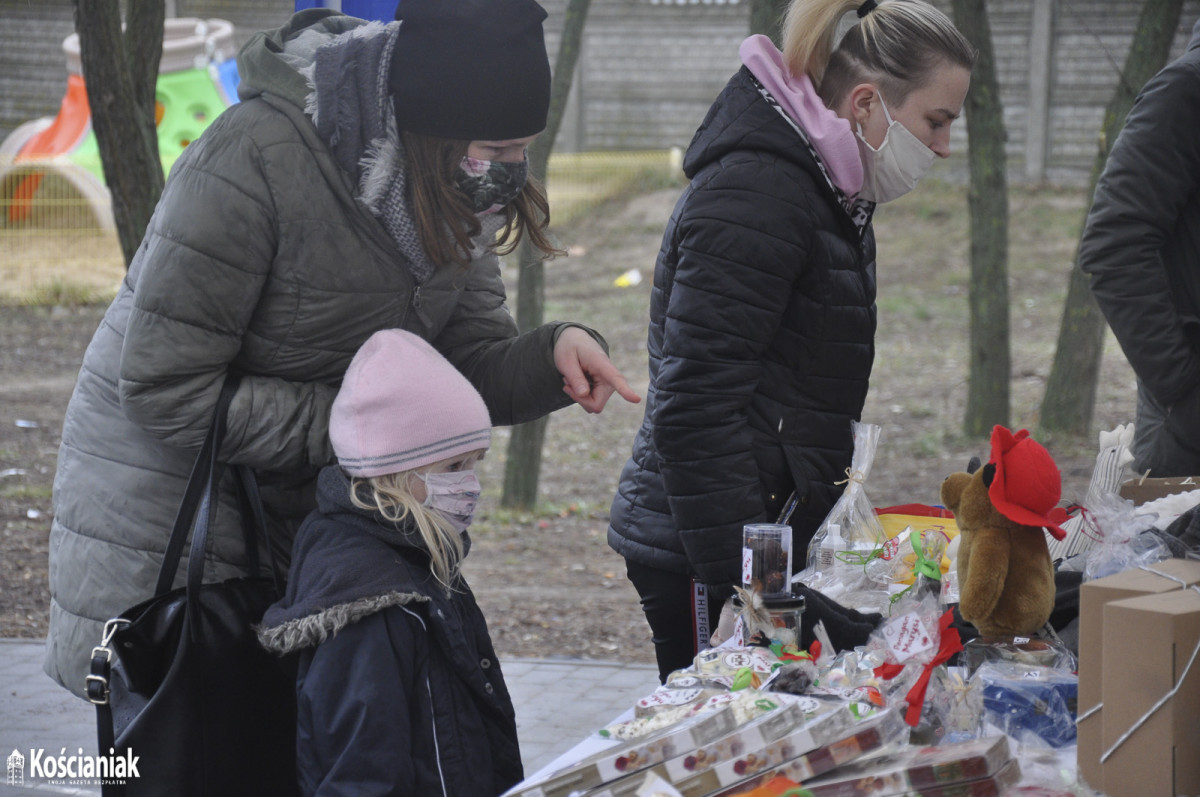 Kiermasz wielkanocny na rzecz Marysi z Brenna [ZDJĘCIA]