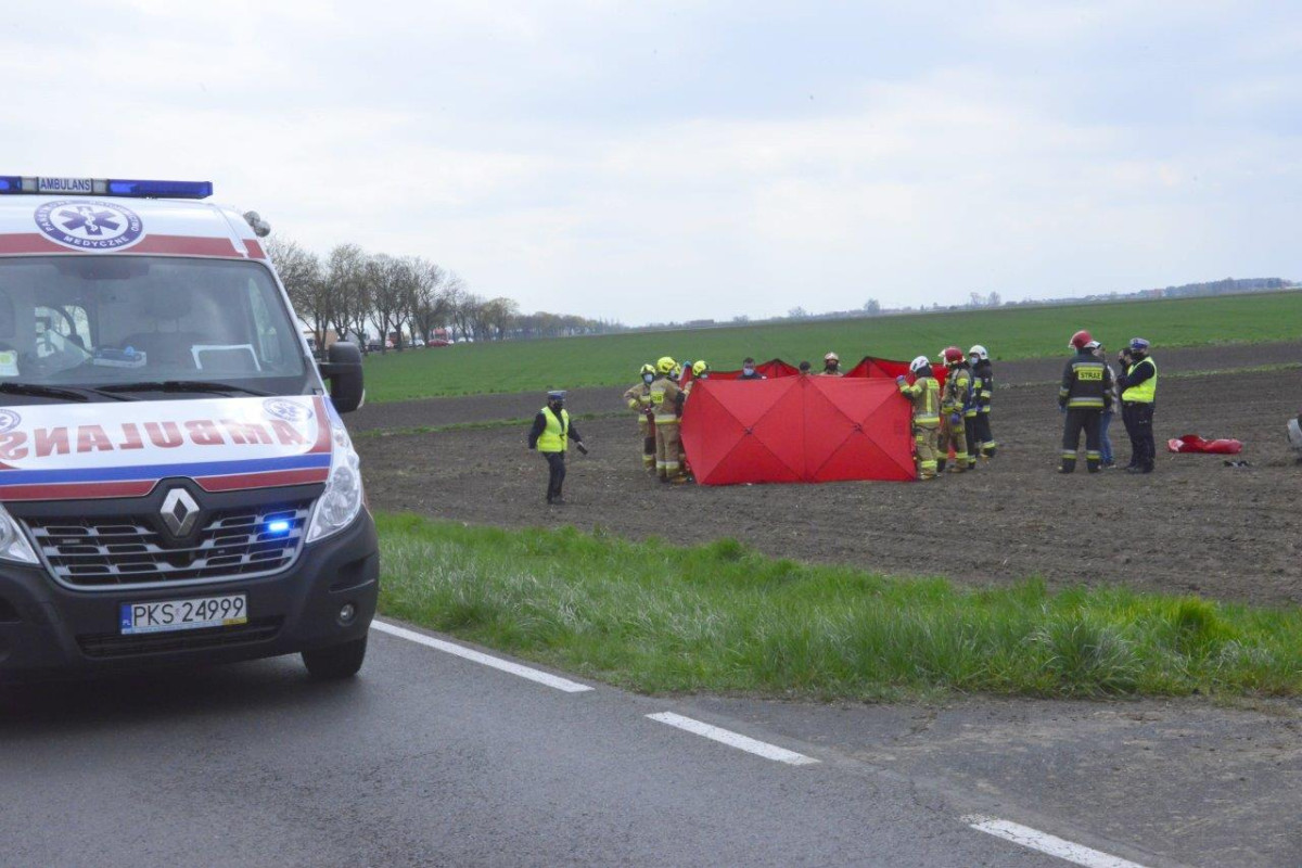 Kierowca zginął na miejscu [ZDJĘCIA]