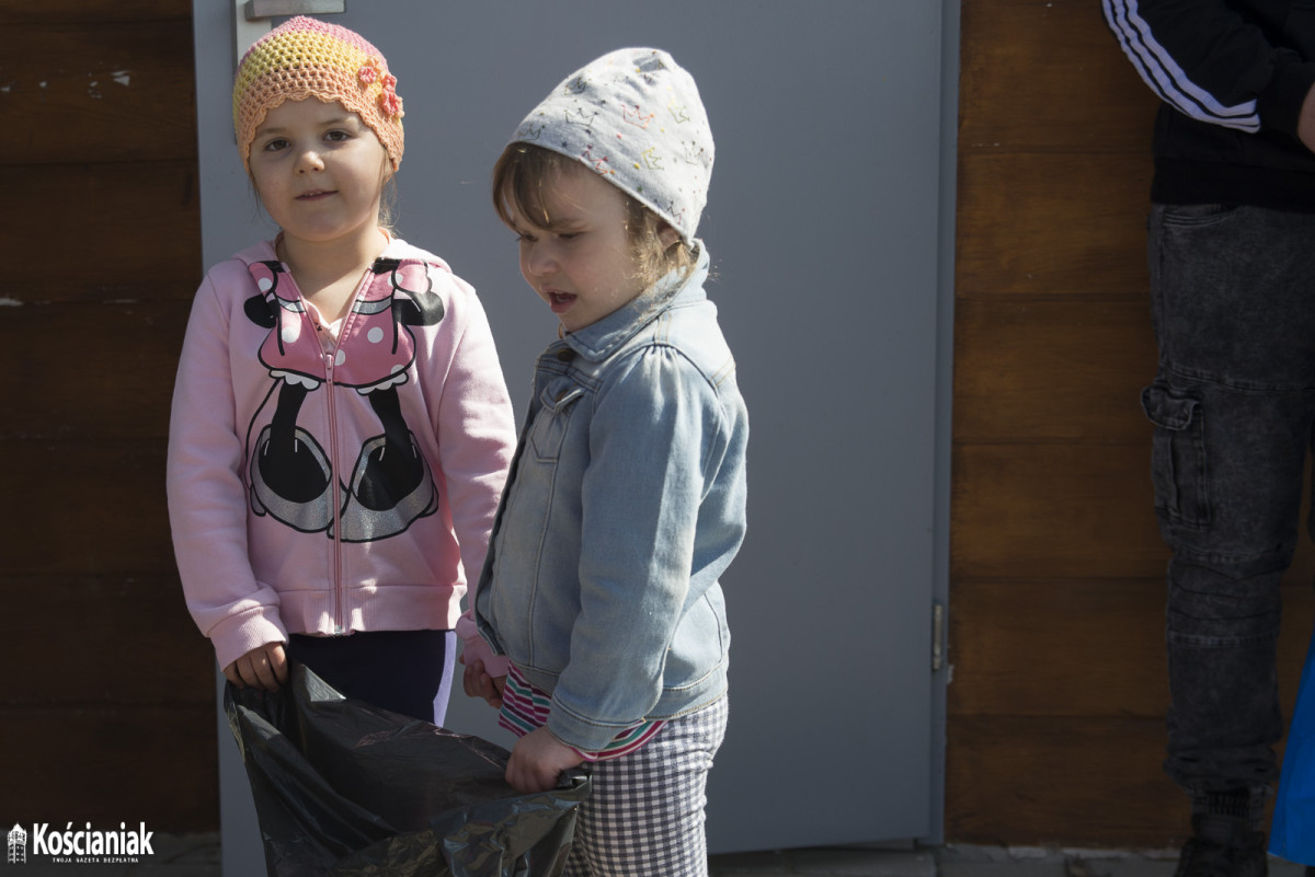 Akcja sprzątania letniska w Nowym Dębcu [ZDJĘCIA]
