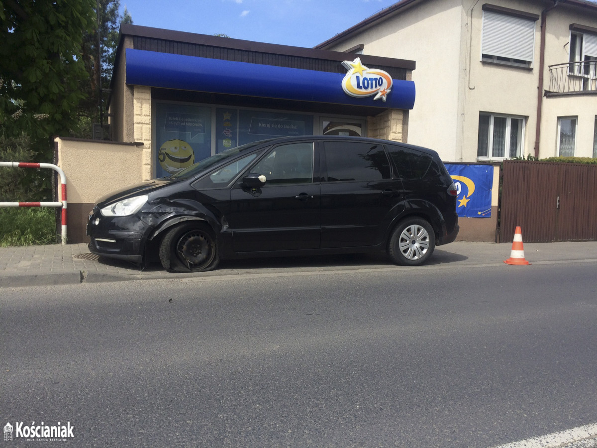 Czempiń. Wjechał w samochód z naprzeciwka [ZDJĘCIA]