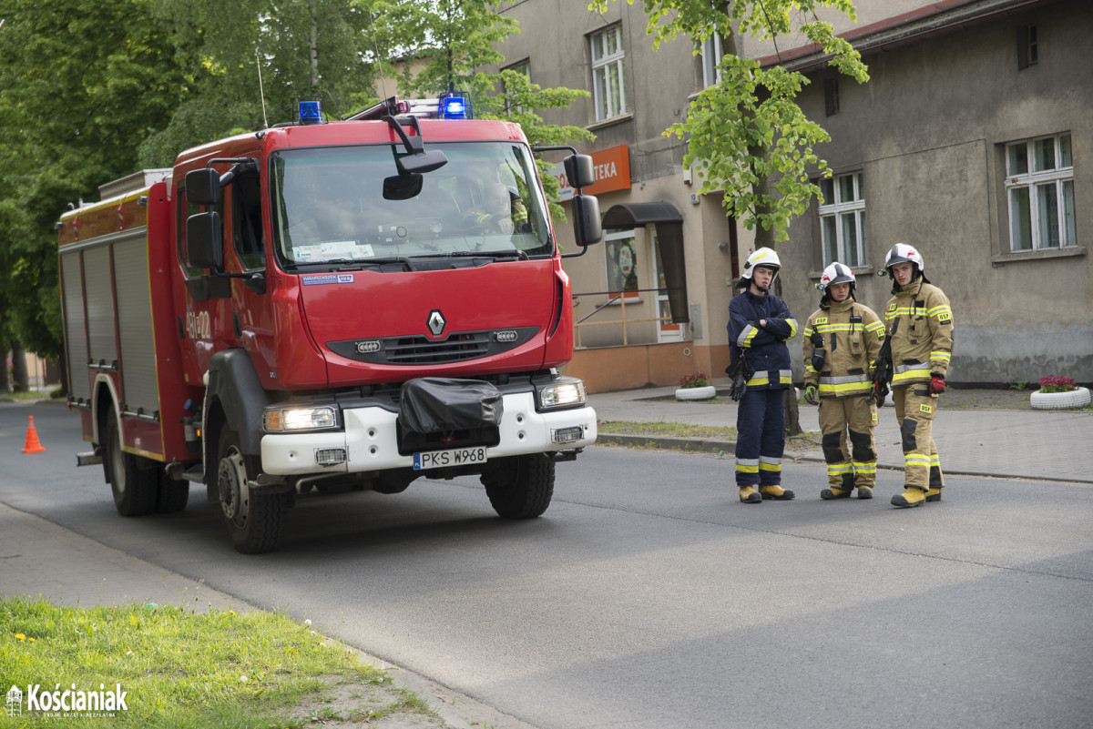 Zderzenie motoru z osobówką na Nacławskiej [ZDJĘCIA]