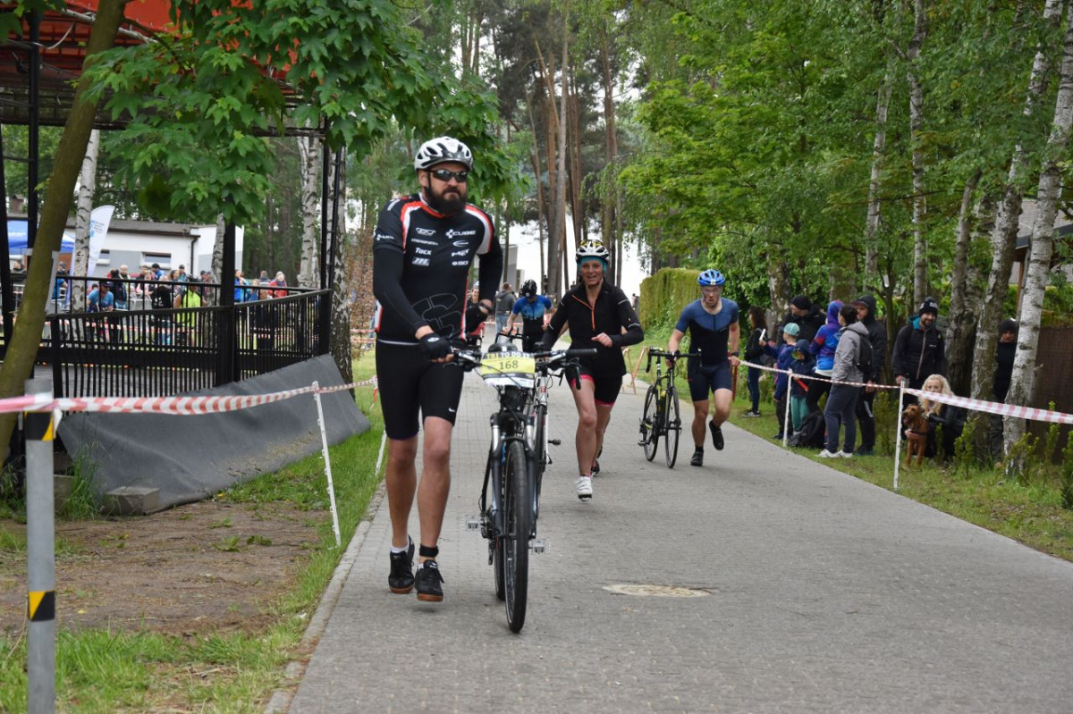 Triathlon 2021 w Nowym Dębcu [ZDJĘCIA]