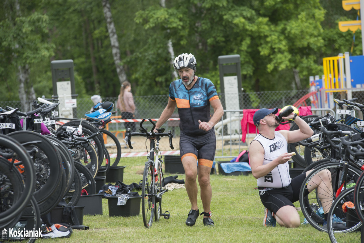 Triathlon 2021 w Nowym Dębcu [ZDJĘCIA]
