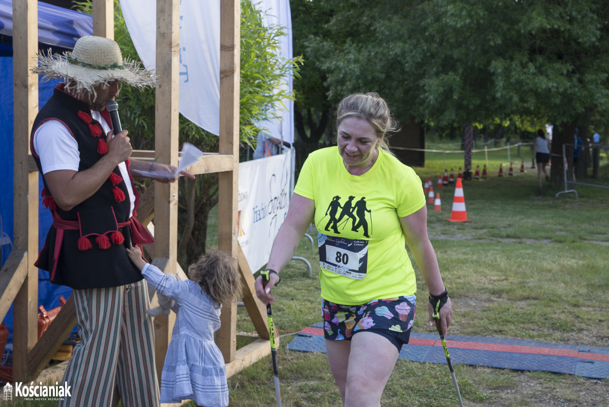 Bieg Filmowe Soplicowo na inaugurację triathlonu [ZDJĘCIA]