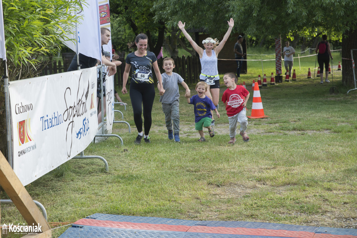 Bieg Filmowe Soplicowo na inaugurację triathlonu [ZDJĘCIA]