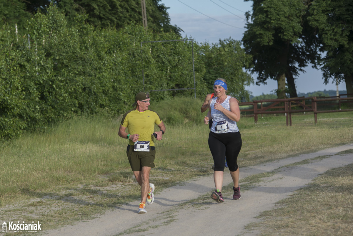 Bieg Filmowe Soplicowo na inaugurację triathlonu [ZDJĘCIA]