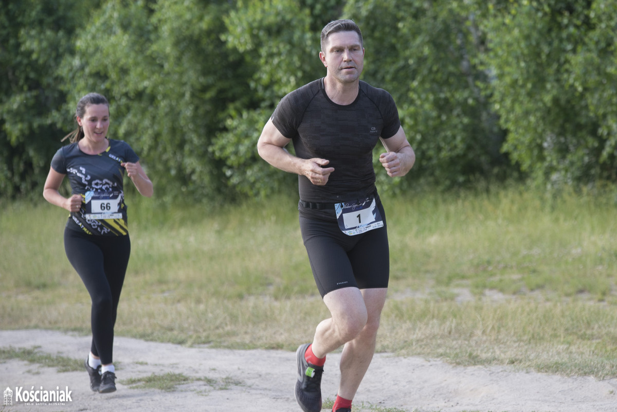 Bieg Filmowe Soplicowo na inaugurację triathlonu [ZDJĘCIA]