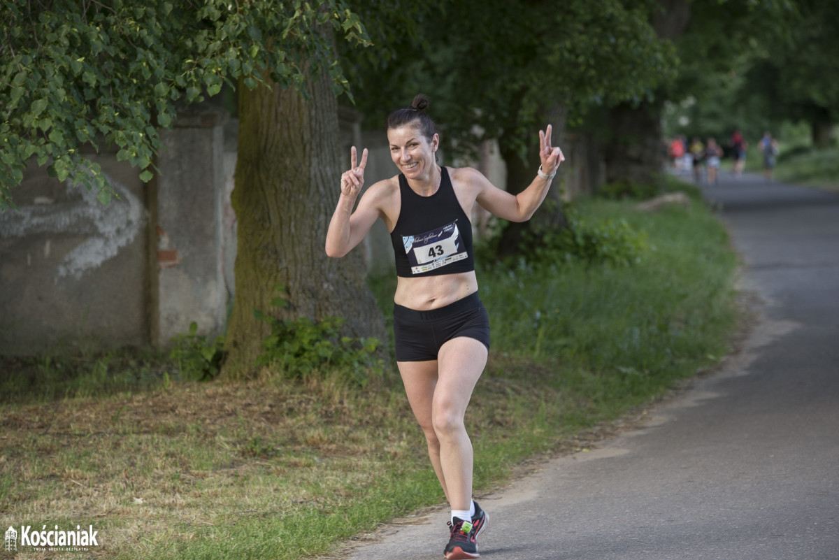 Bieg Filmowe Soplicowo na inaugurację triathlonu [ZDJĘCIA]