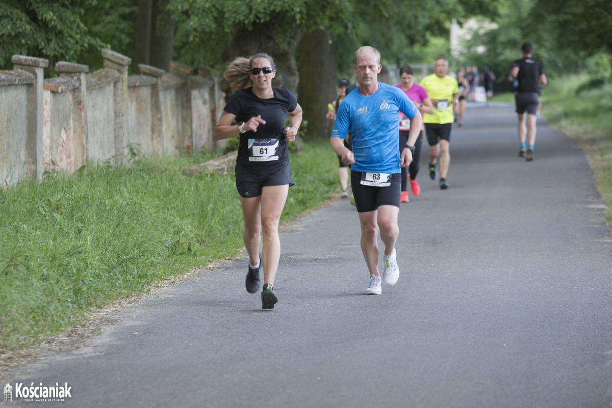 Bieg Filmowe Soplicowo na inaugurację triathlonu [ZDJĘCIA]