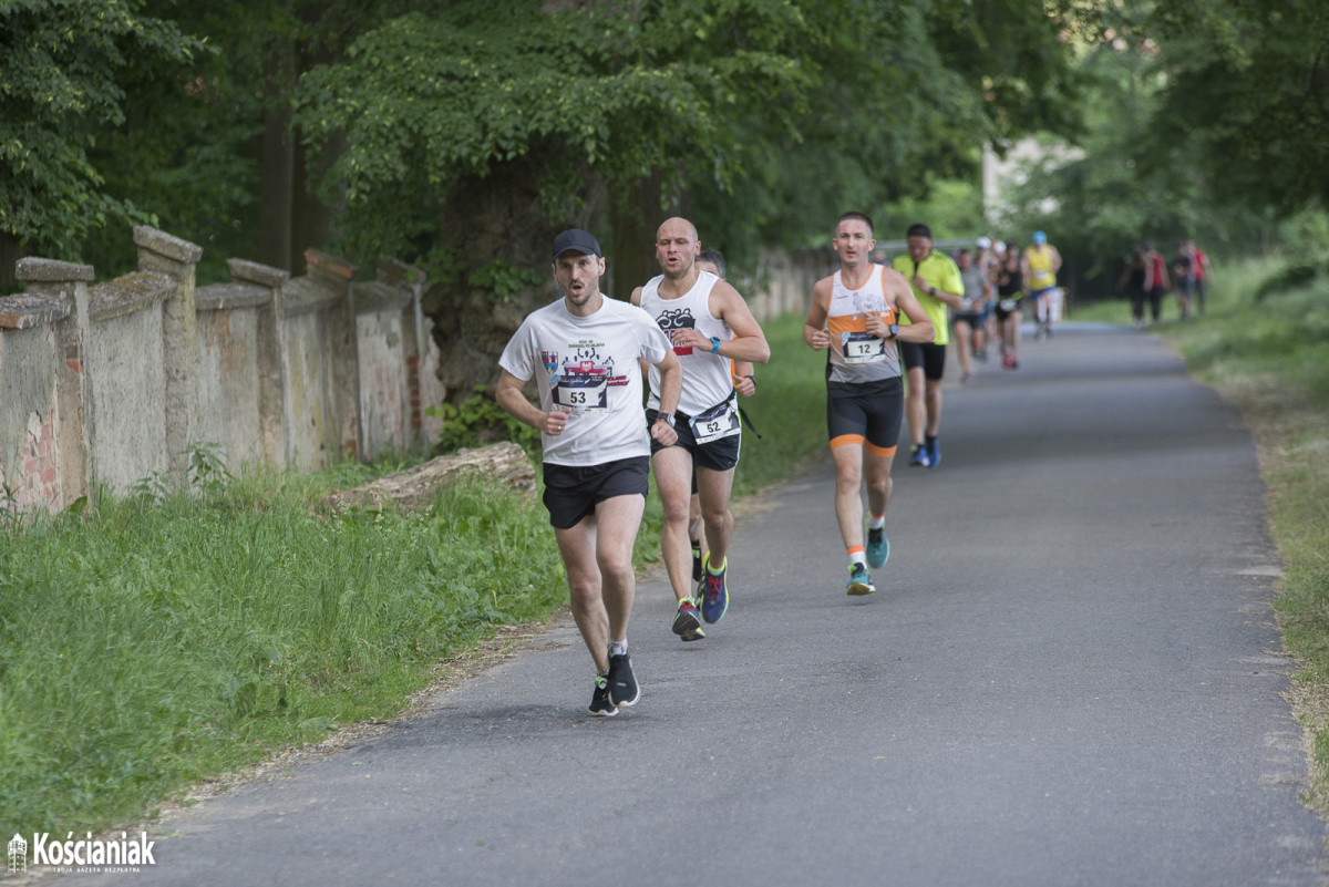 Bieg Filmowe Soplicowo na inaugurację triathlonu [ZDJĘCIA]