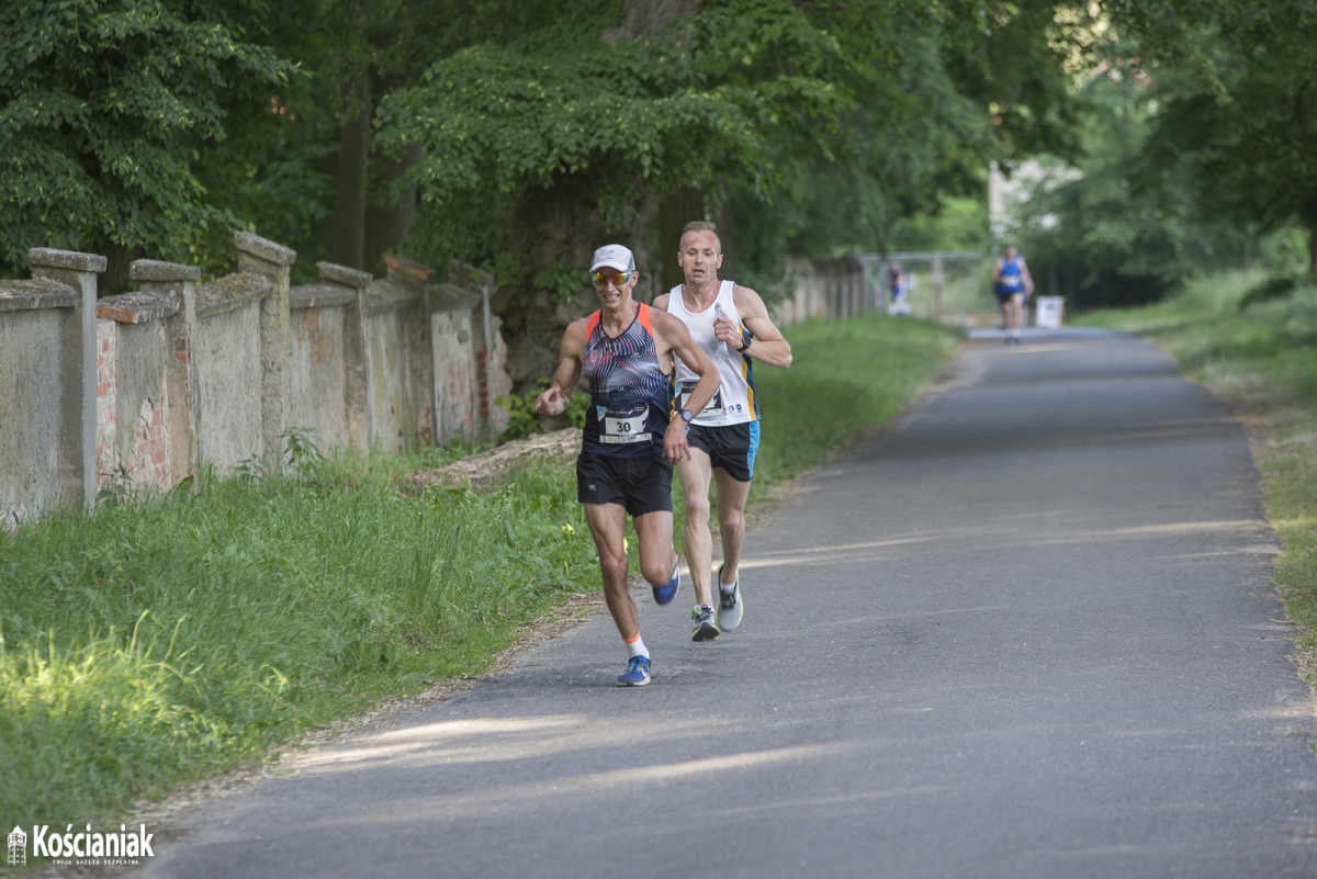 Bieg Filmowe Soplicowo na inaugurację triathlonu [ZDJĘCIA]