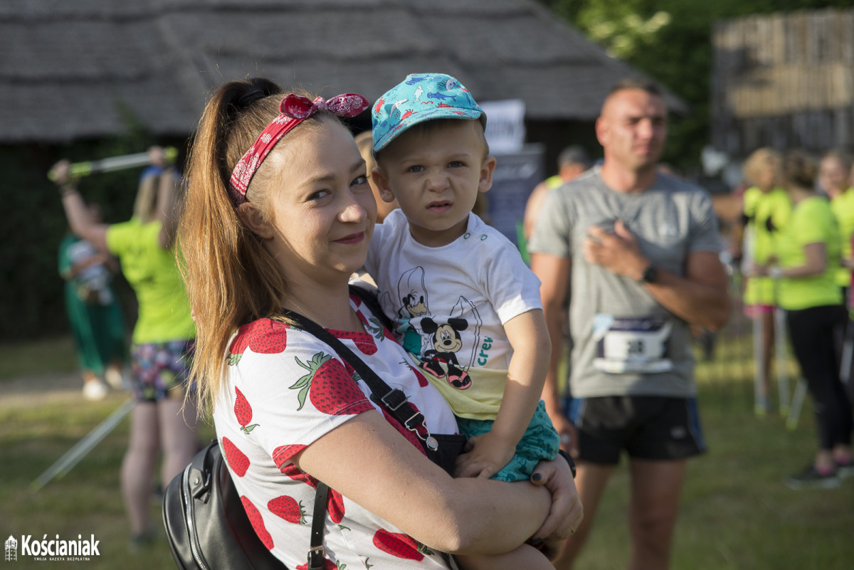 Bieg Filmowe Soplicowo na inaugurację triathlonu [ZDJĘCIA]