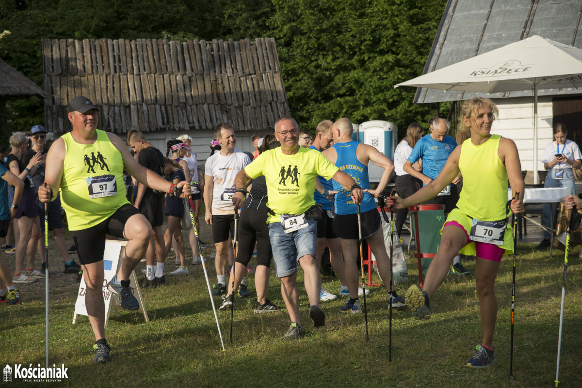 Bieg Filmowe Soplicowo na inaugurację triathlonu [ZDJĘCIA]