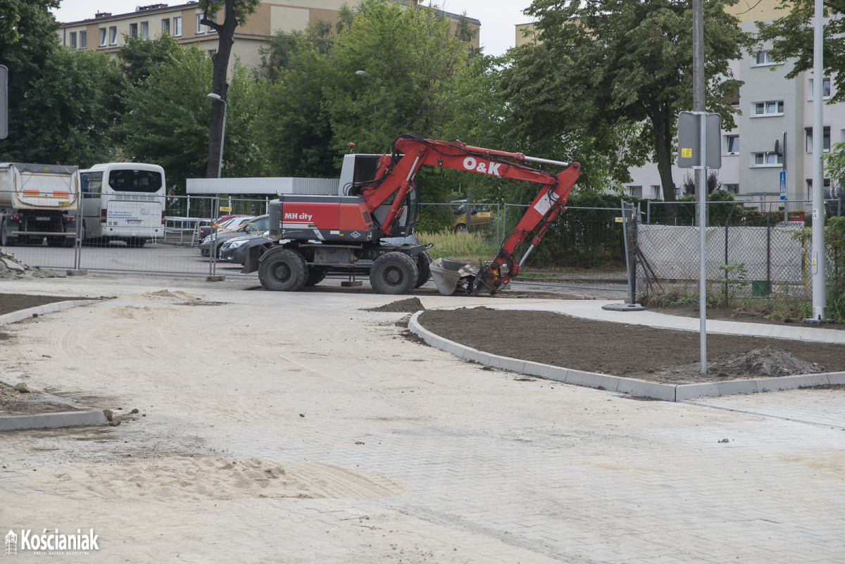 Parking przy dworcu czeka na otwarcie [ZDJĘCIA]