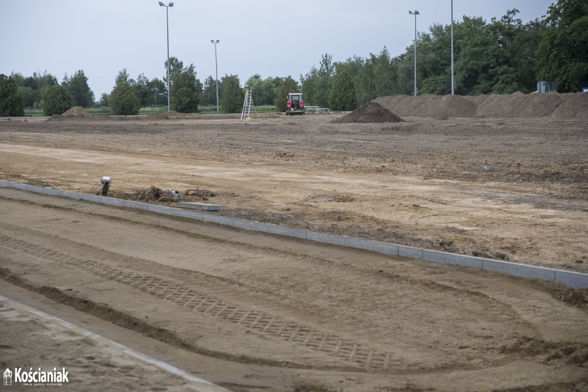 Umowa na dofinansowanie bieżni na stadionie w Śmiglu
