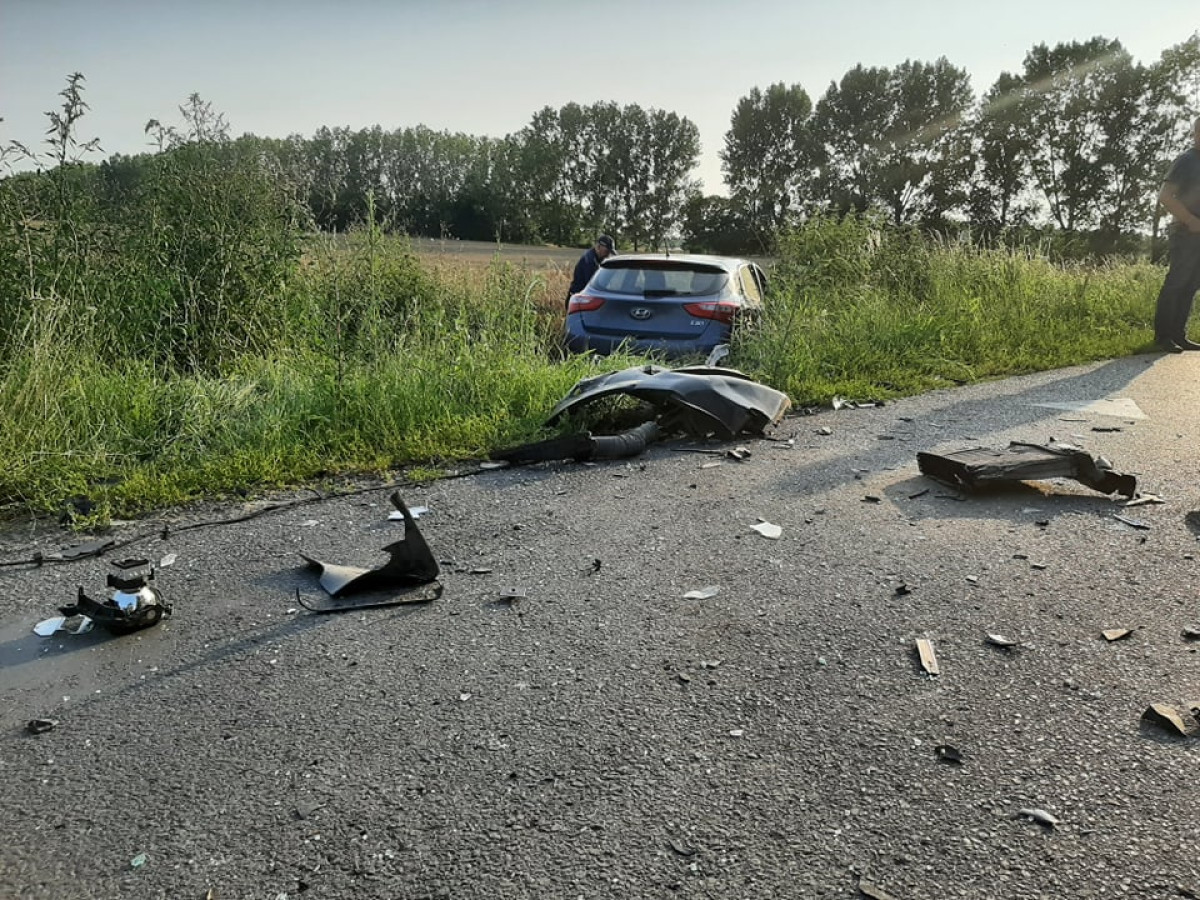 Zderzenie dwóch pojazdów, samochód wylądował w rowie [ZDJĘCIA]