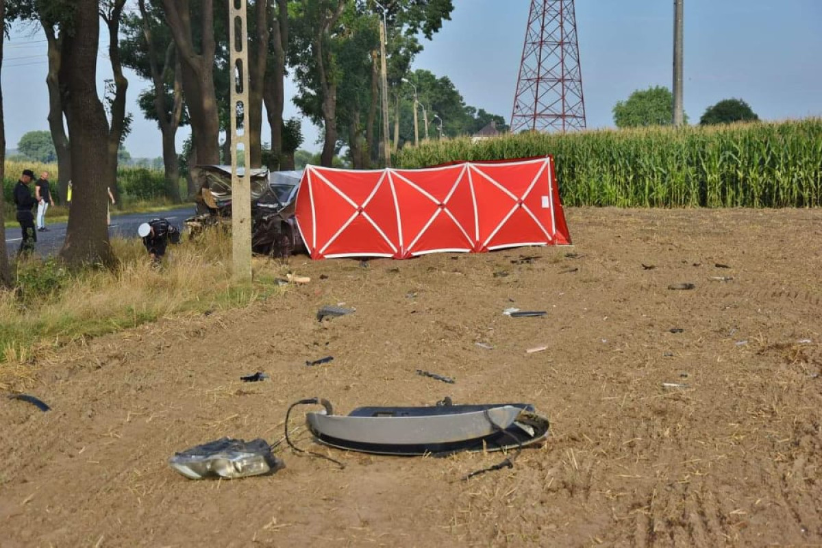 Śmiertelny wypadek. Zginął 23-letni kierowca [ZDJĘCIA]