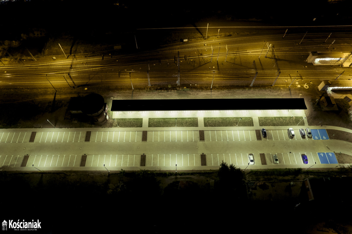 Parking przy dworcu otwarty od piątku [ZDJĘCIA]