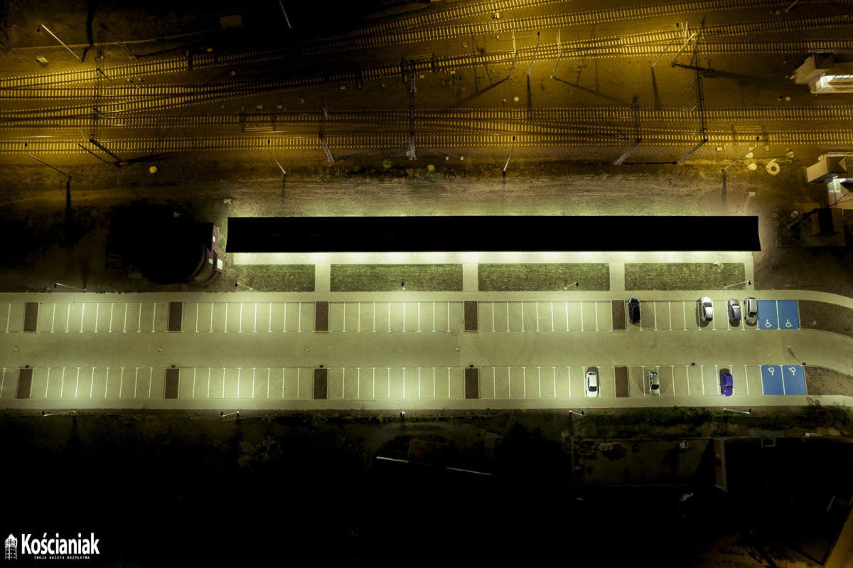 Parking przy dworcu otwarty od piątku [ZDJĘCIA]