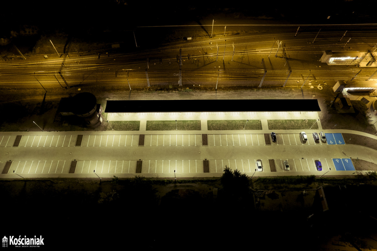 Parking przy dworcu otwarty od piątku [ZDJĘCIA]