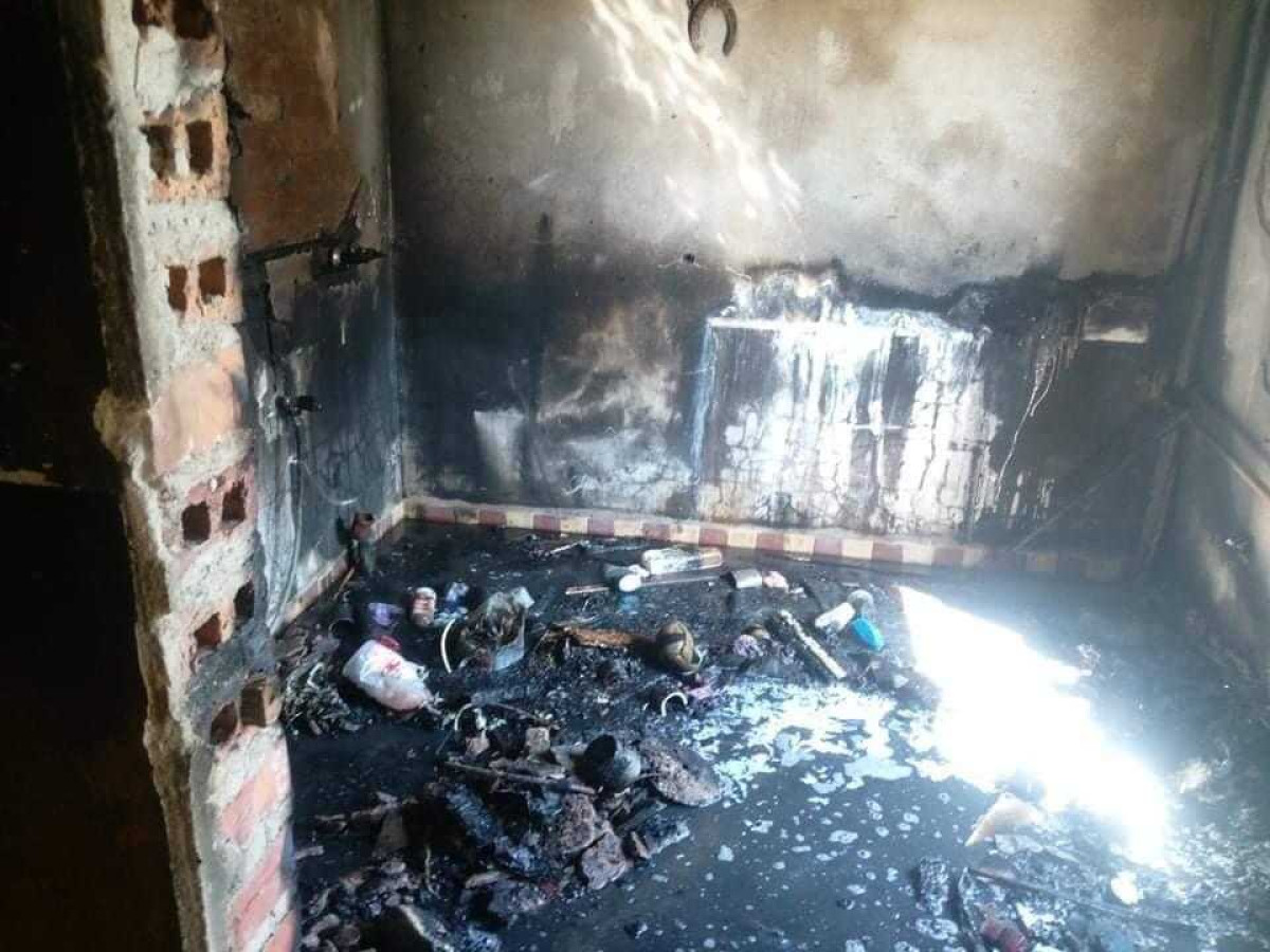 Pożar w domu jednorodzinnym w Śmiglu [ZDJĘCIA]