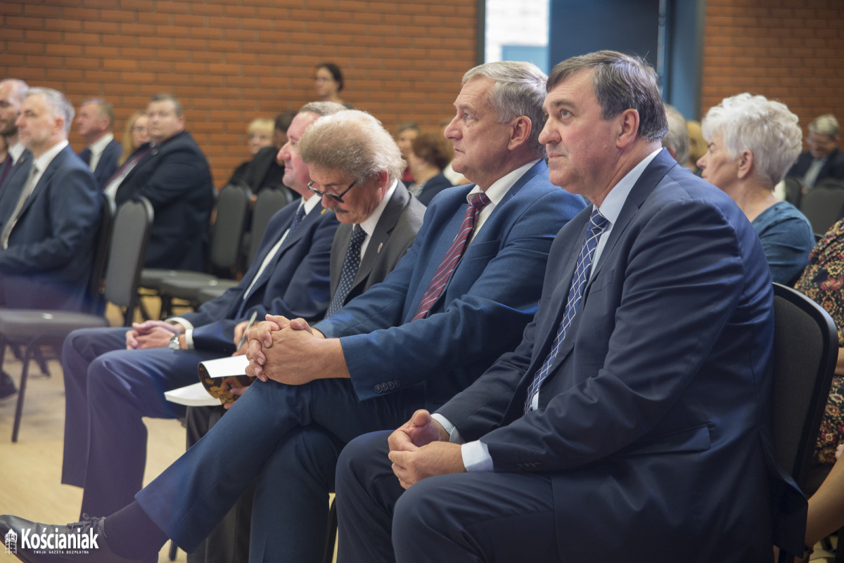 Uroczysta sesja w Czempiniu [ZDJĘCIA]