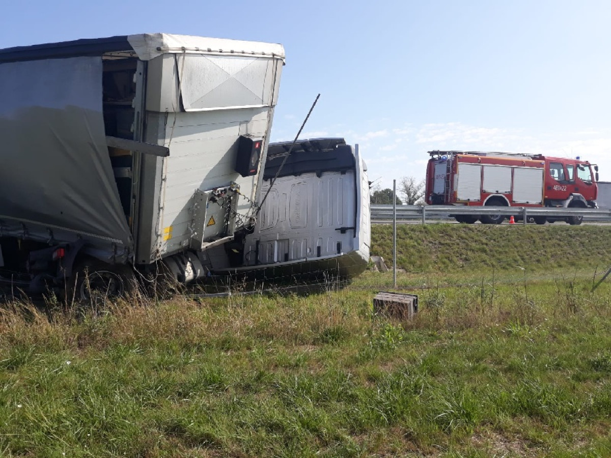 Wjechał ciężarówką w inny pojazd na S5 [ZDJĘCIA]
