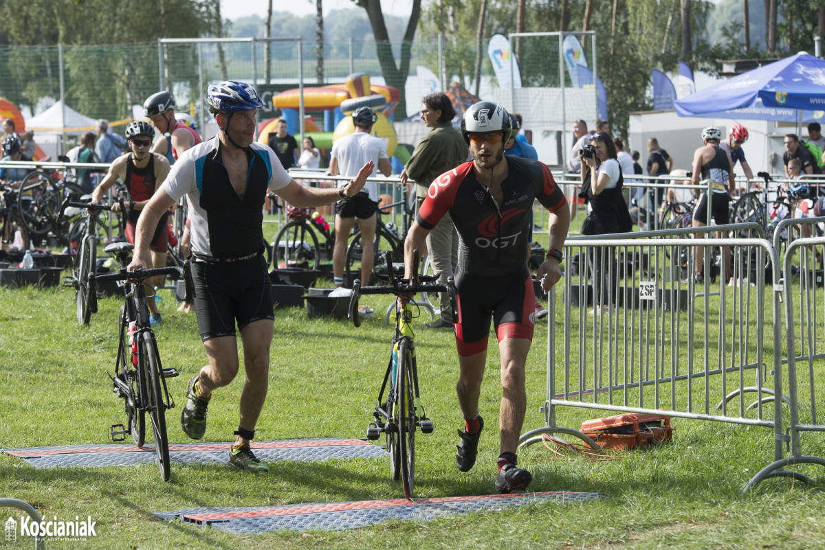 Triathlon na zakończenie sezonu w Nowym Dębcu [ZDJĘCIA]