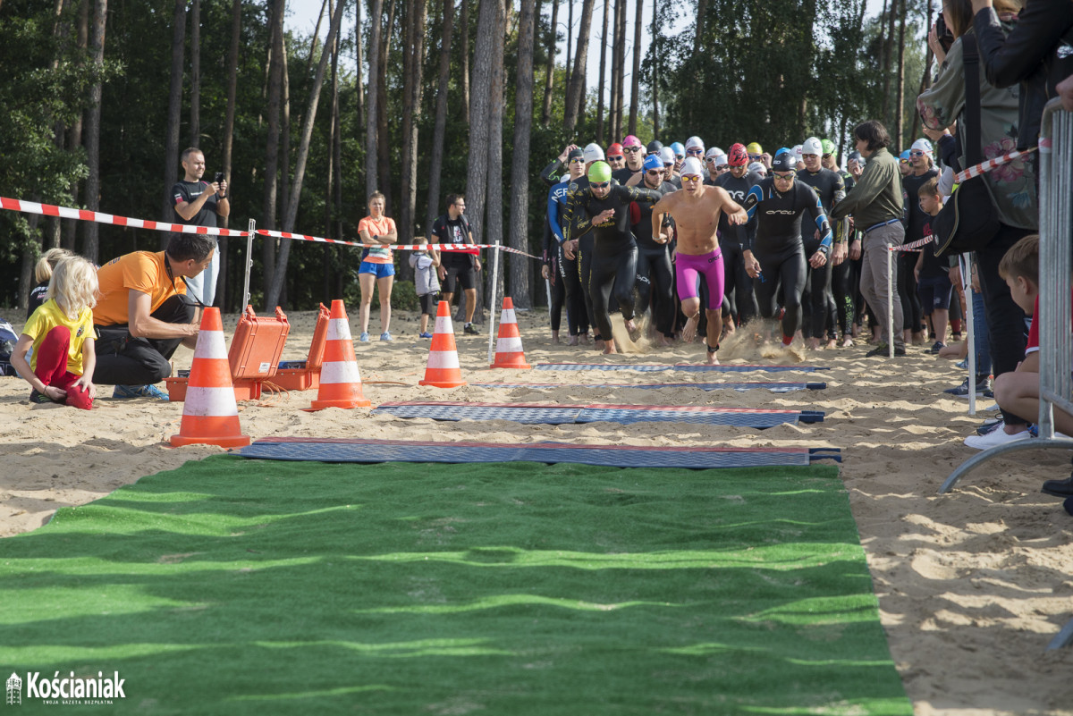 Triathlon na zakończenie sezonu w Nowym Dębcu [ZDJĘCIA]