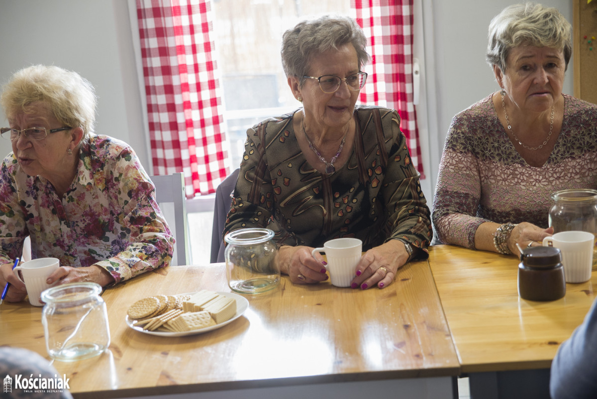 Kreatywne warsztaty dla seniorów w BUNI [ZDJĘCIA]