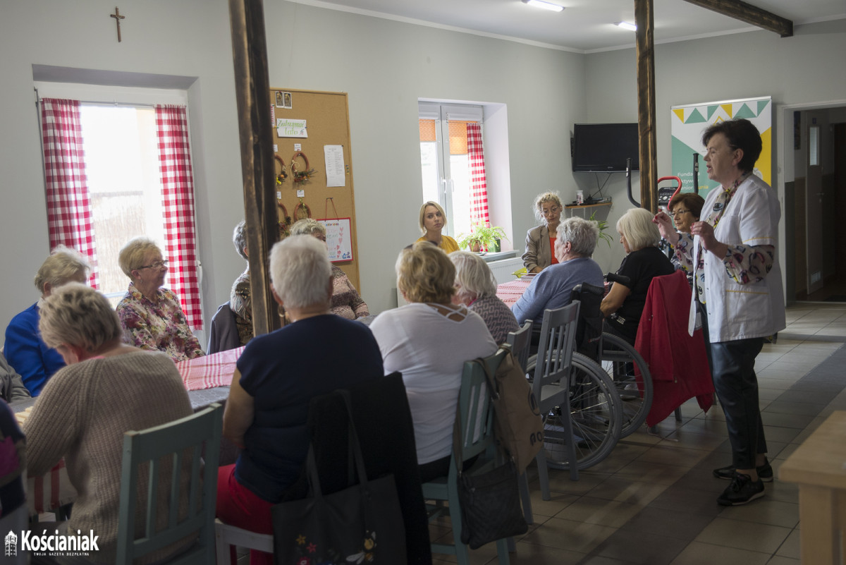 Kreatywne warsztaty dla seniorów w BUNI [ZDJĘCIA]