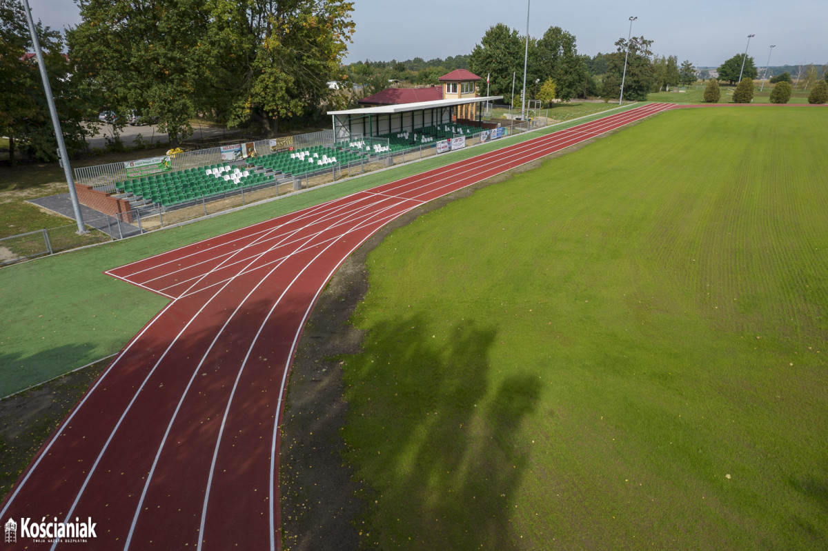 Trwa remont stadionu w Śmiglu [ZDJĘCIA]