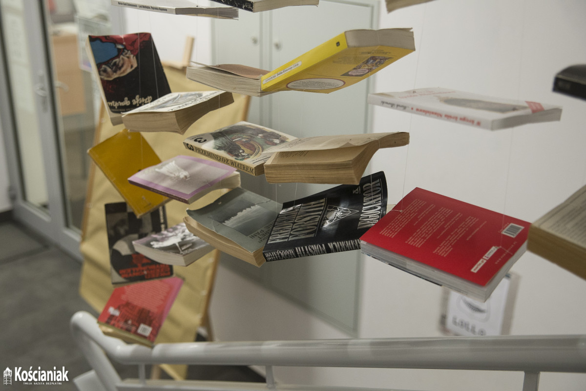 Spotkanie autorskie i z detektywem w ramach Nocy Bibliotek [ZDJĘCIA]
